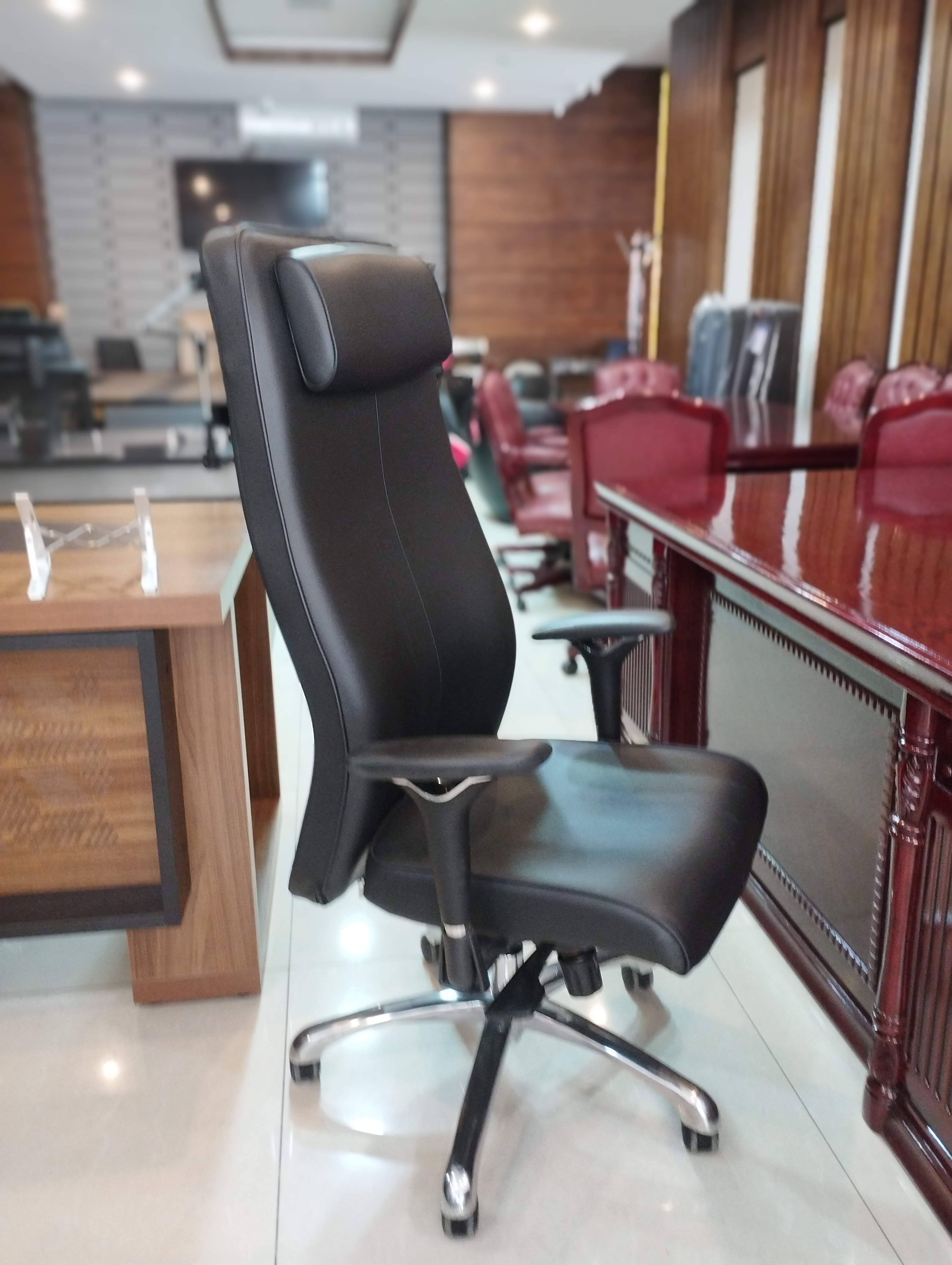 صندلی مدیریتی ocm925i